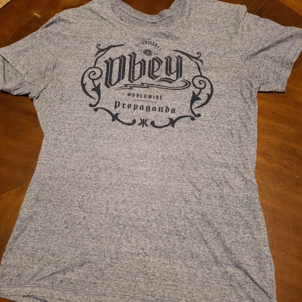 Obey Mens Large Blue Tshirt, Buckle